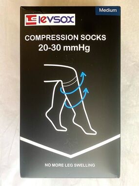 ✨NIB LEVSOX 4-Pack White 20-30 mmHg Unisex Knee High Compression Socks Sz Medium